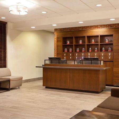 Four Points By Sheraton Cleveland Airport Interieur foto
