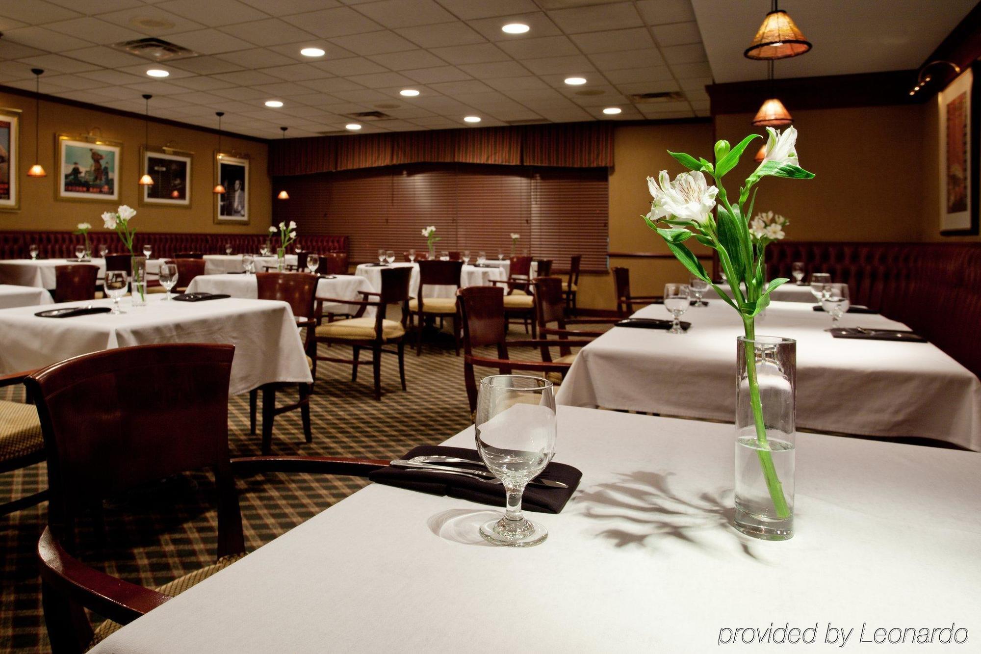 Four Points By Sheraton Cleveland Airport Buitenkant foto