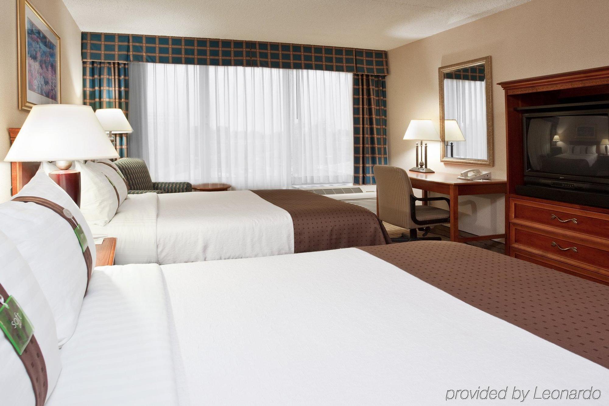 Four Points By Sheraton Cleveland Airport Buitenkant foto