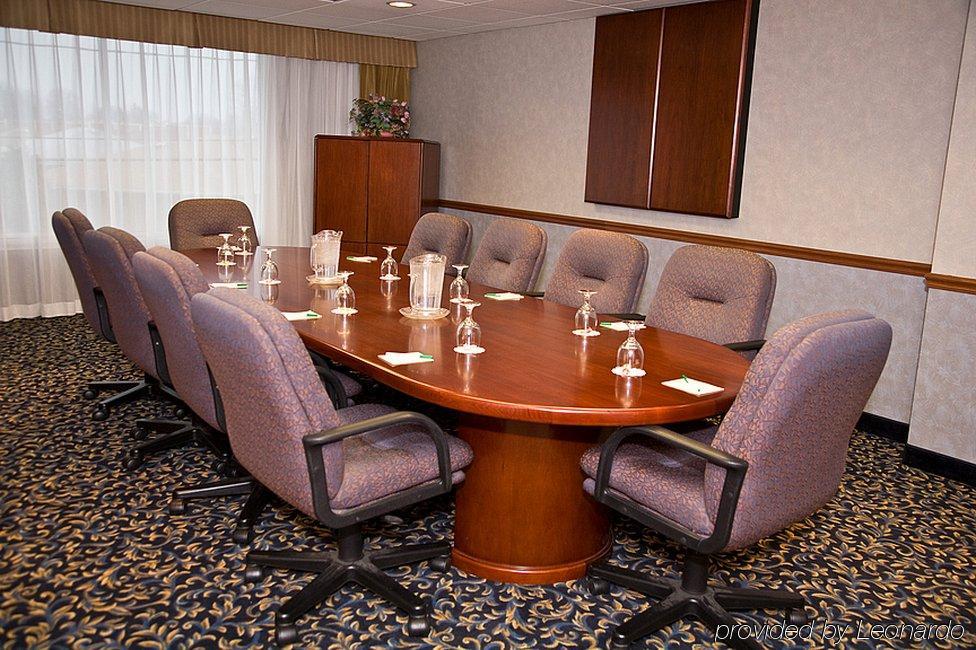 Four Points By Sheraton Cleveland Airport Buitenkant foto