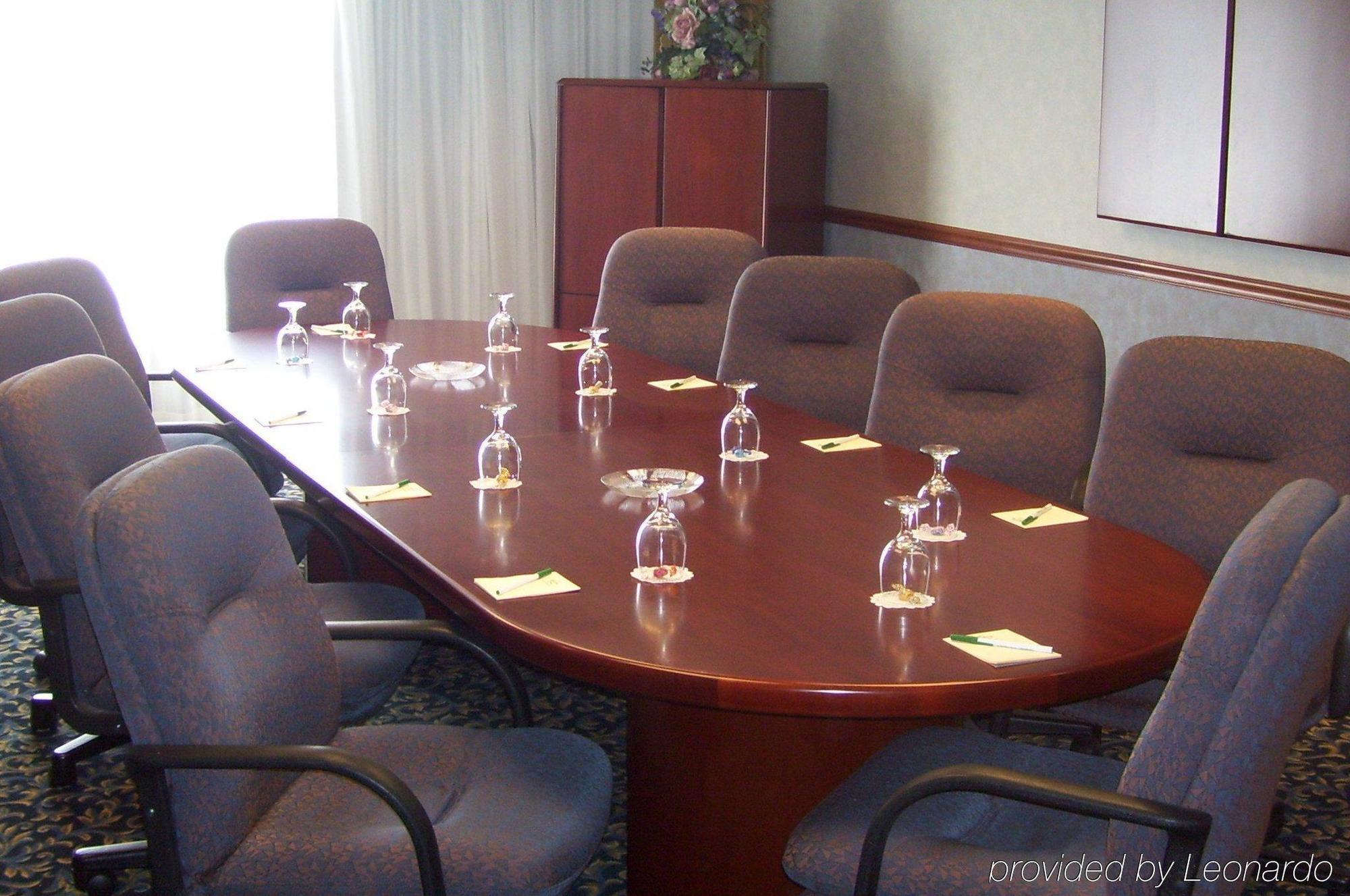 Four Points By Sheraton Cleveland Airport Buitenkant foto