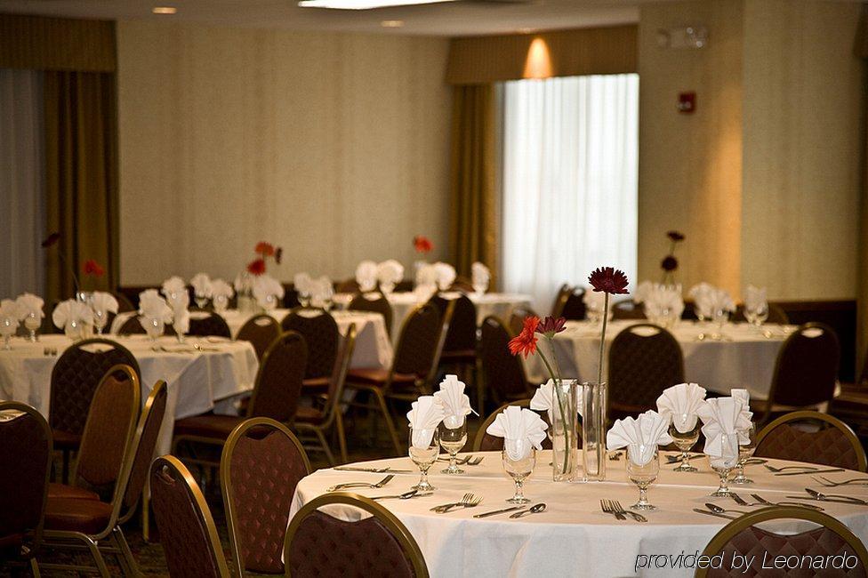 Four Points By Sheraton Cleveland Airport Buitenkant foto