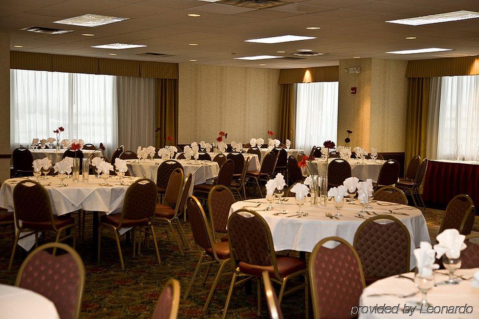 Four Points By Sheraton Cleveland Airport Buitenkant foto