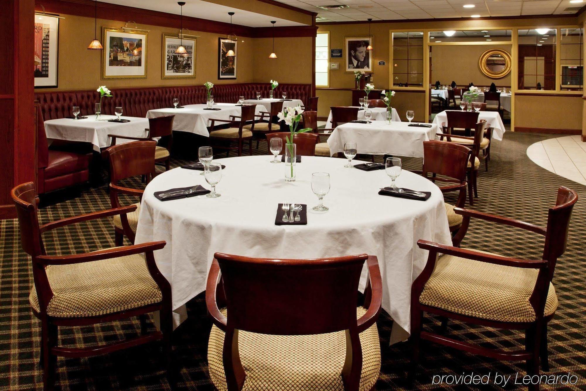Four Points By Sheraton Cleveland Airport Buitenkant foto